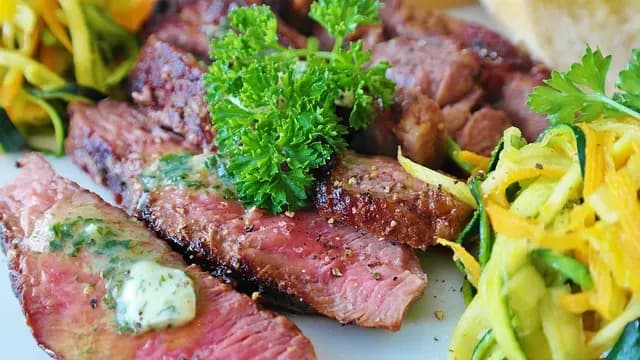 Comment Préparer un Gâteau de Poisson Simple et Savoureux