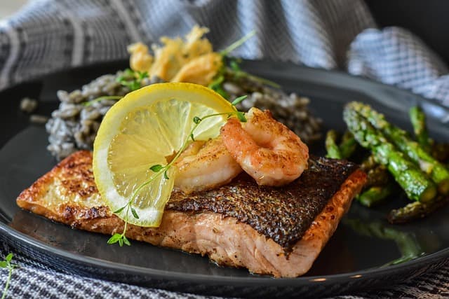 7 Recettes de Poisson Faciles à Préparer pour un Dîner Savoureux